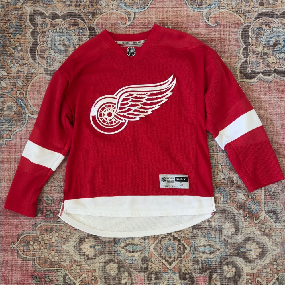 Detroit Red Wings Dylan Larkin Jersey #71 - Men’s Small